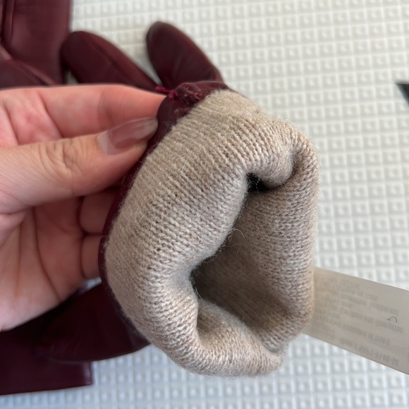 Babaton leather and wool gloves size 6.5 - Picture 3 of 6